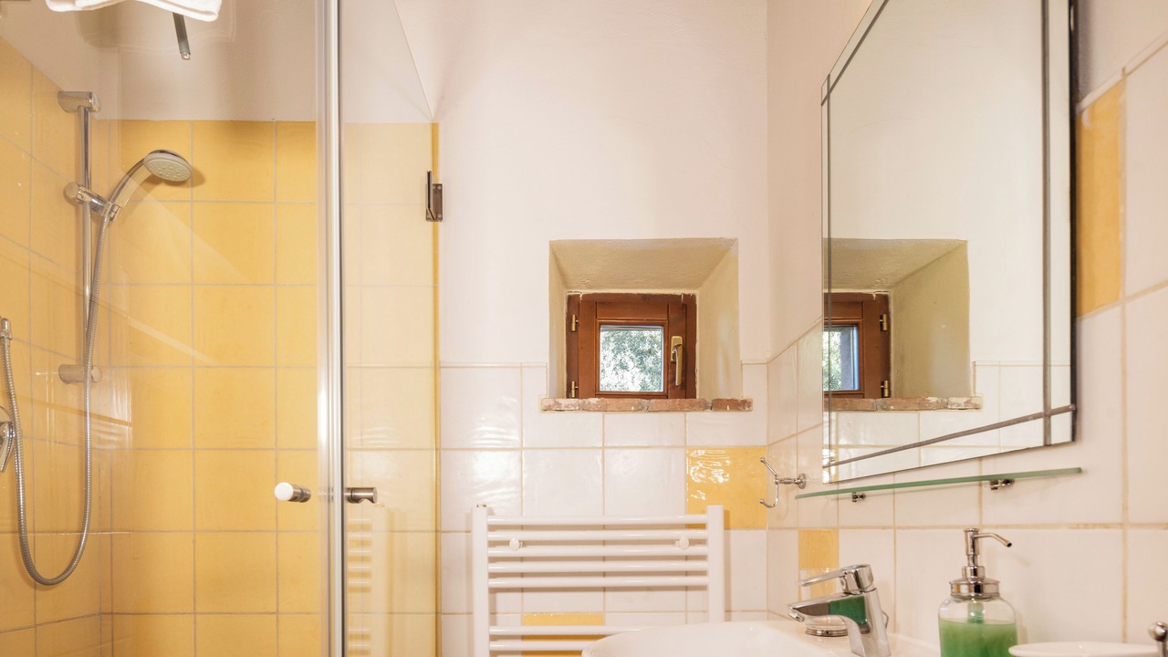 Photo of Bathroom in Micciano
