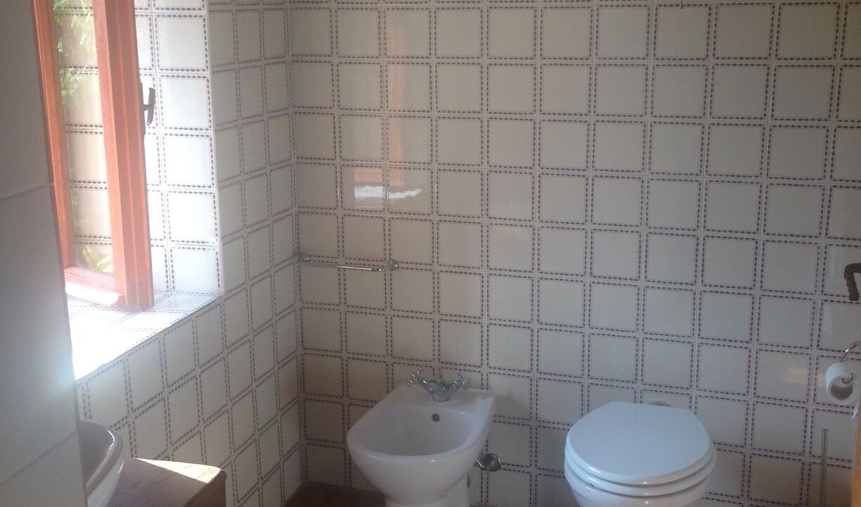 Photo of Bathroom in Mengara