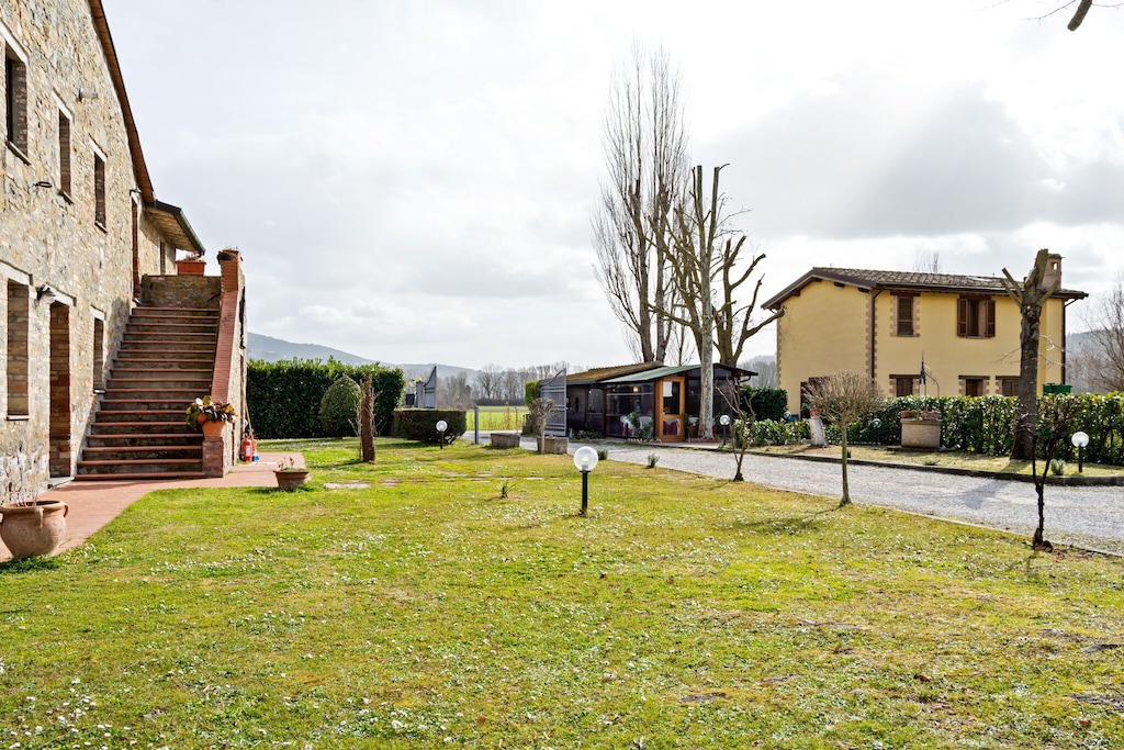 Photo of Buildings in Collesanto