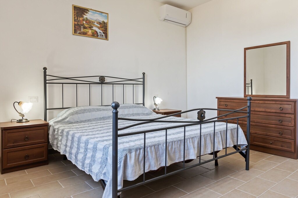 Photo of Bedroom in Montone