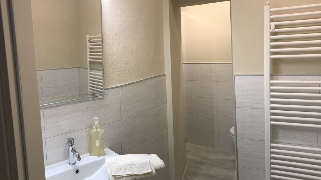Photo of Bathroom in Cortona Old Town