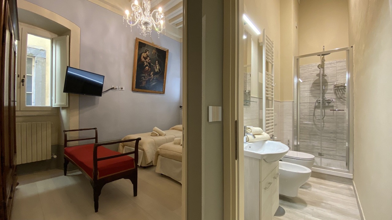 Photo of Bathroom in Cortona Old Town