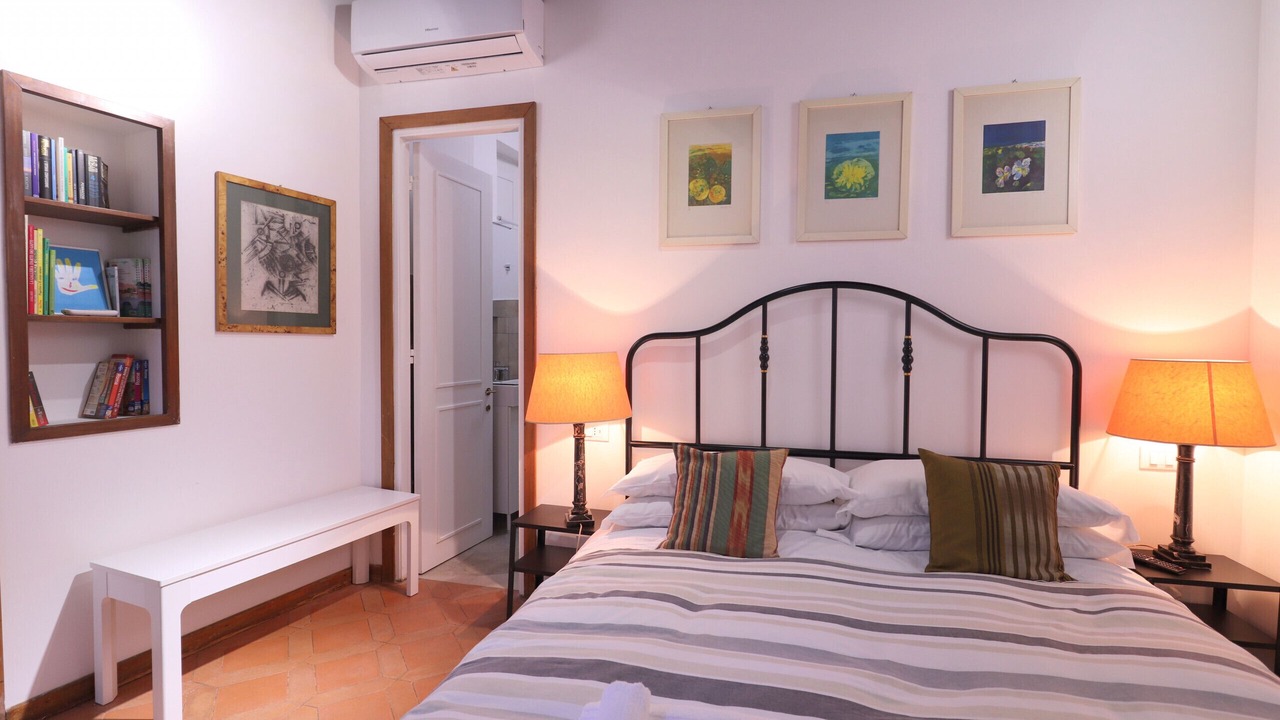 Photo of Bedroom in Rione V Ponte