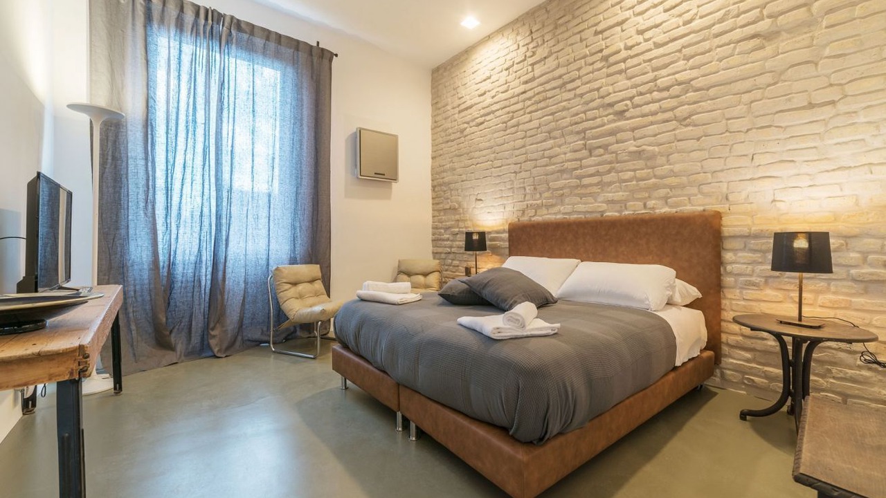 Photo of Bedroom in Rome City Centre