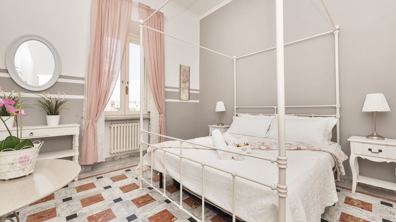 Photo of Bedroom in Monti