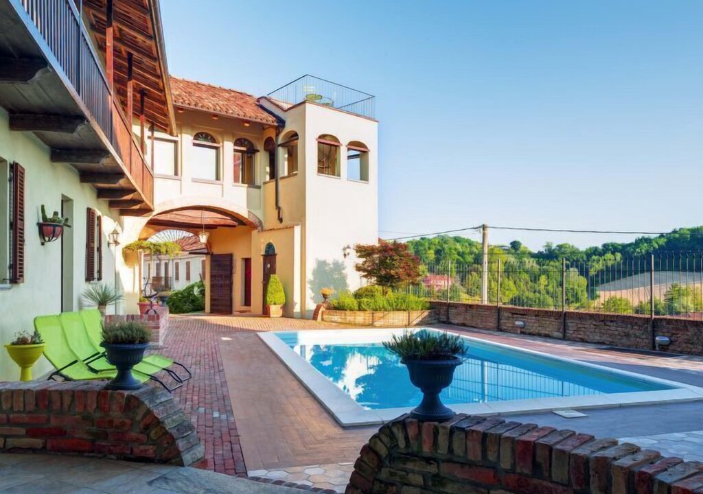 Photo of Outdoor in Frinco
