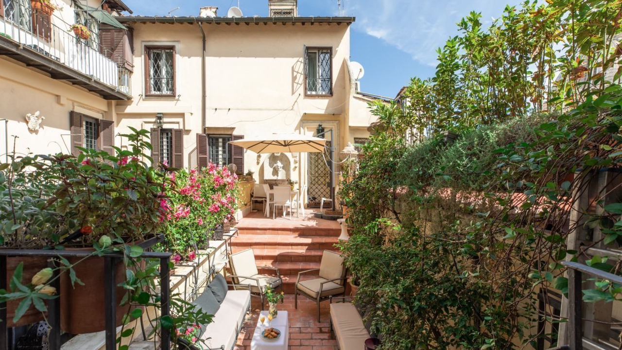 Photo of Patio Balcony in Rione VI Parione
