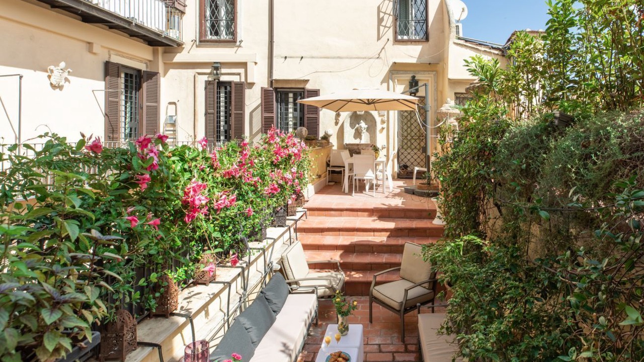 Photo of Patio Balcony in Rione VI Parione