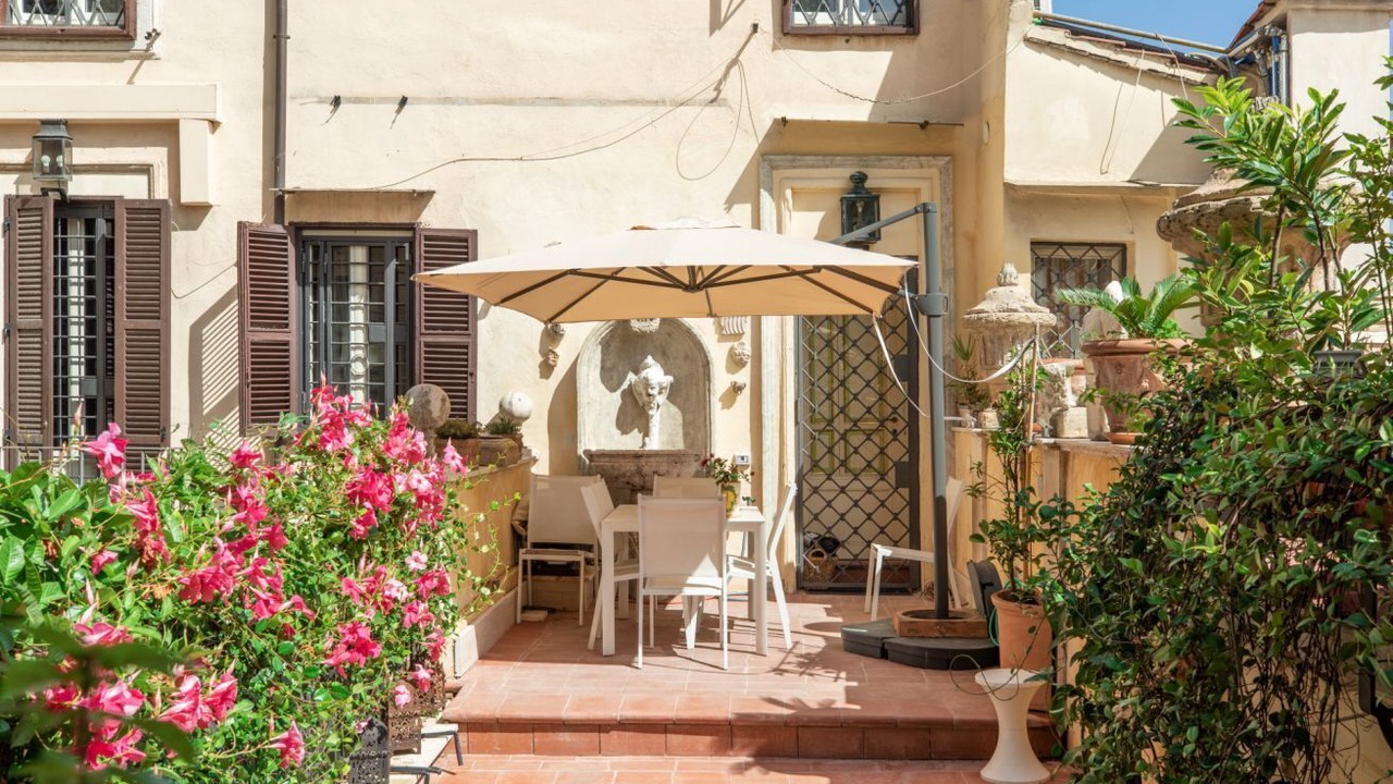 Photo of Patio Balcony in Rione VI Parione