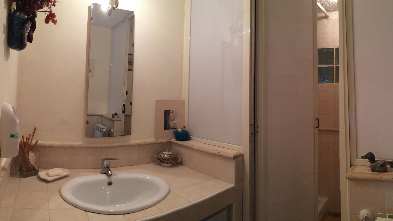 Photo of Bathroom in Scario
