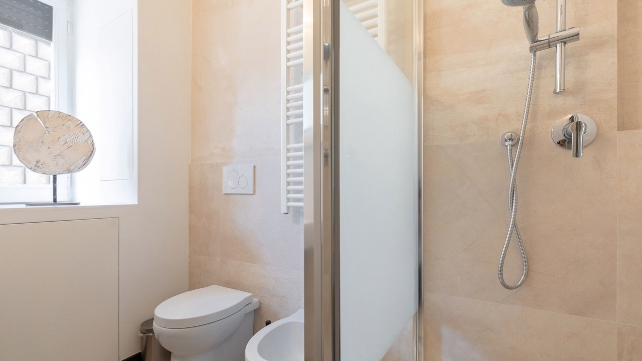 Photo of Bathroom in Navona