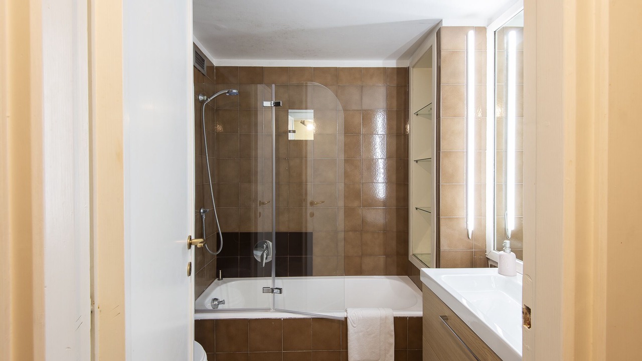 Photo of Bathroom in Rione XIV Borgo
