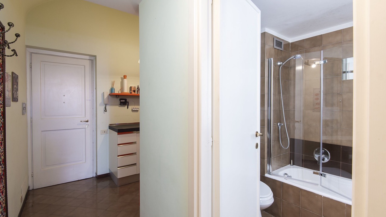 Photo of Bathroom in Rione XIV Borgo