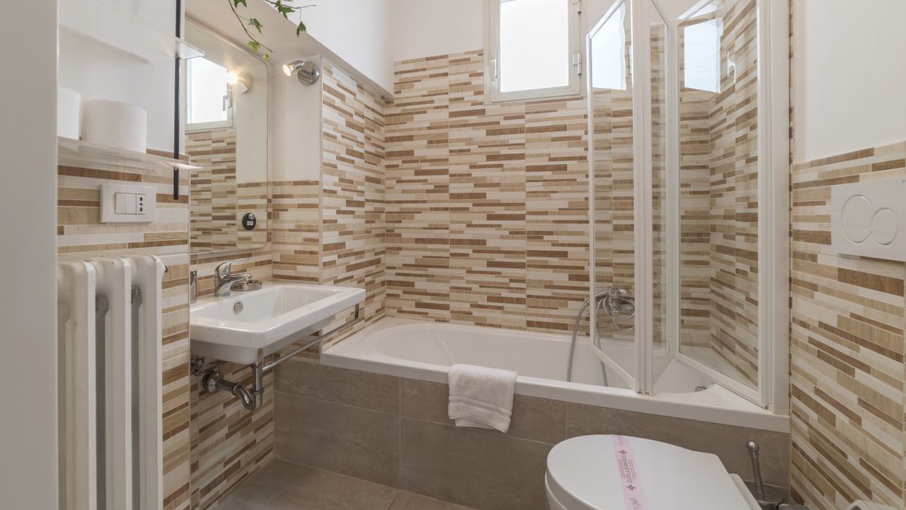 Photo of Bathroom in Rione V Ponte