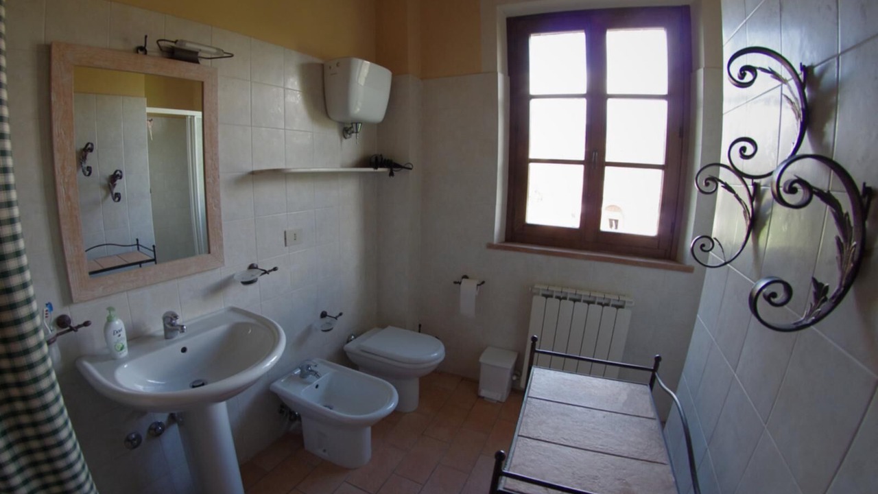 Photo of Bathroom in Montelaguardia
