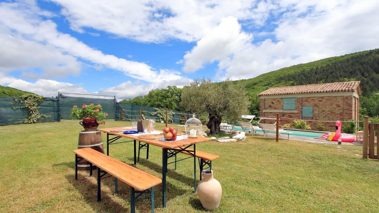 Photo of Outdoor in Genga