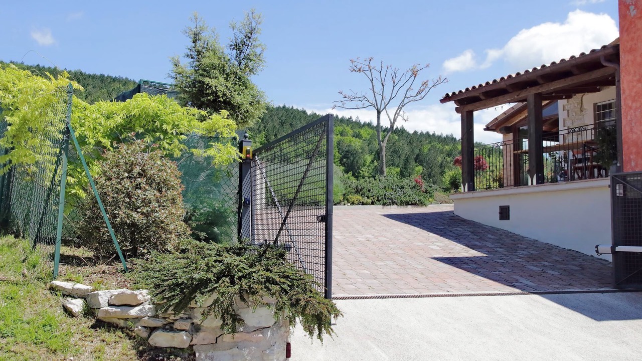 Photo of Outdoor in Genga