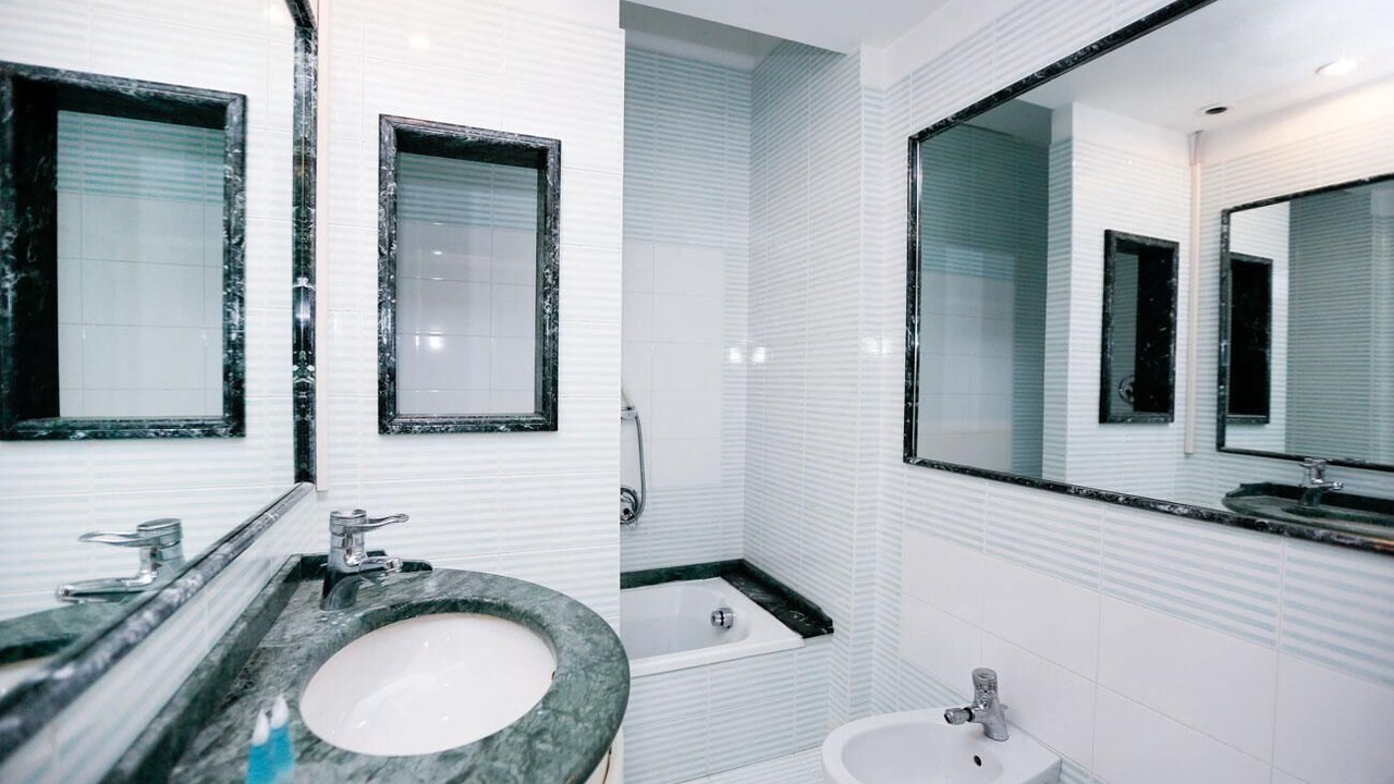 Photo of Bathroom in Rione VI Parione
