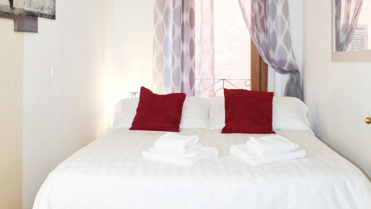 Photo of Bedroom in Rione VI Parione