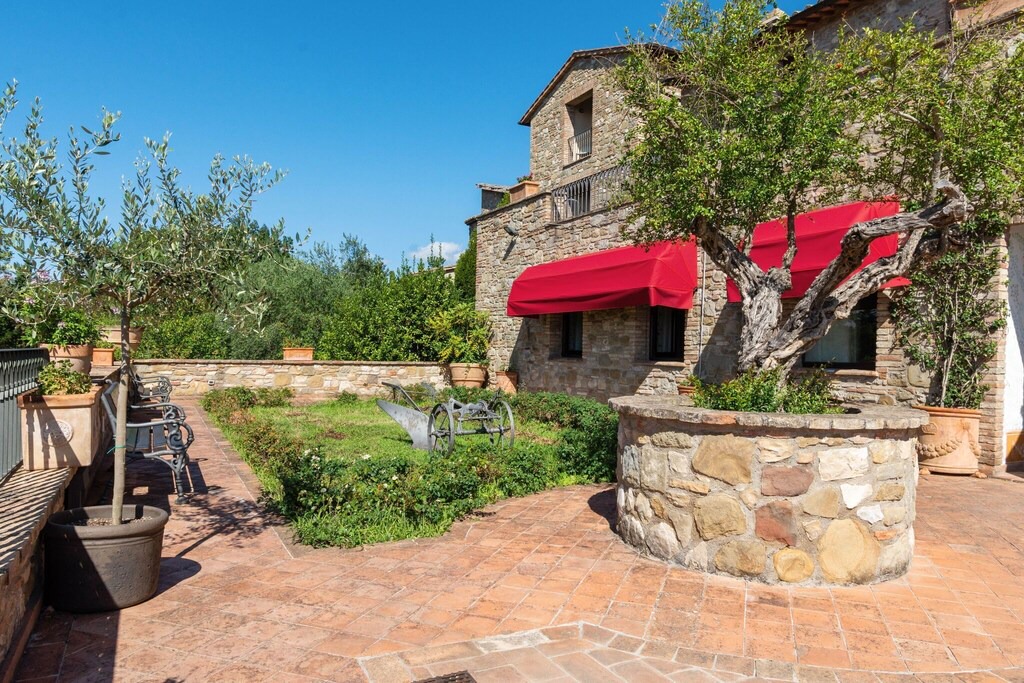 Photo of Buildings in Canalicchio