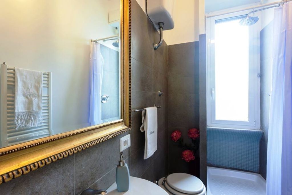 Photo of Bathroom in Rione XIV Borgo