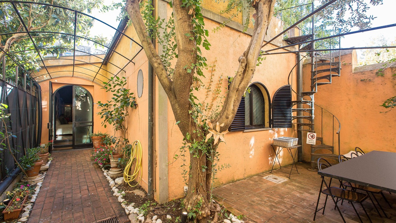 Photo of Outdoor in Trastevere