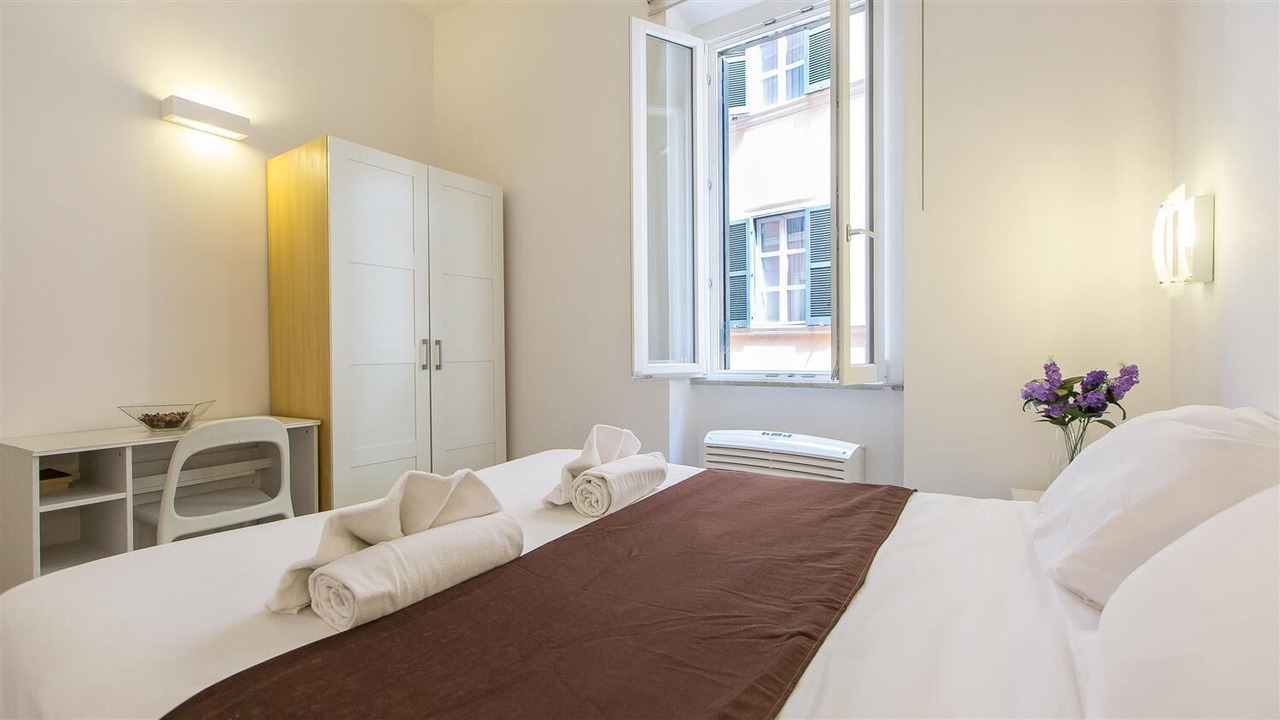 Photo of Bedroom in Rome City Centre