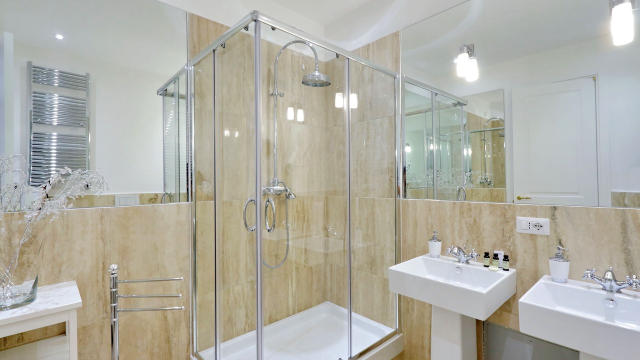 Photo of Bathroom in Rome City Centre