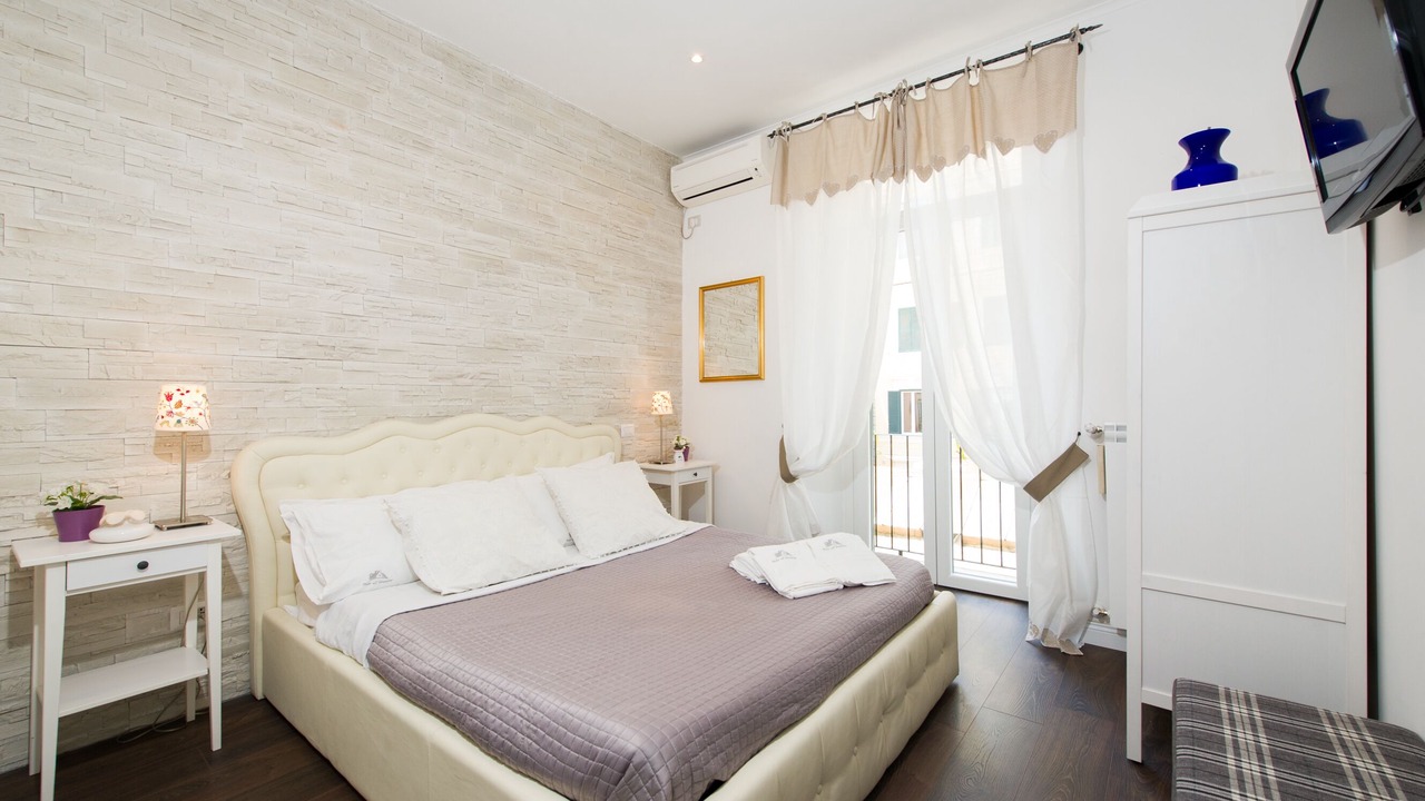 Photo of Bedroom in Monti