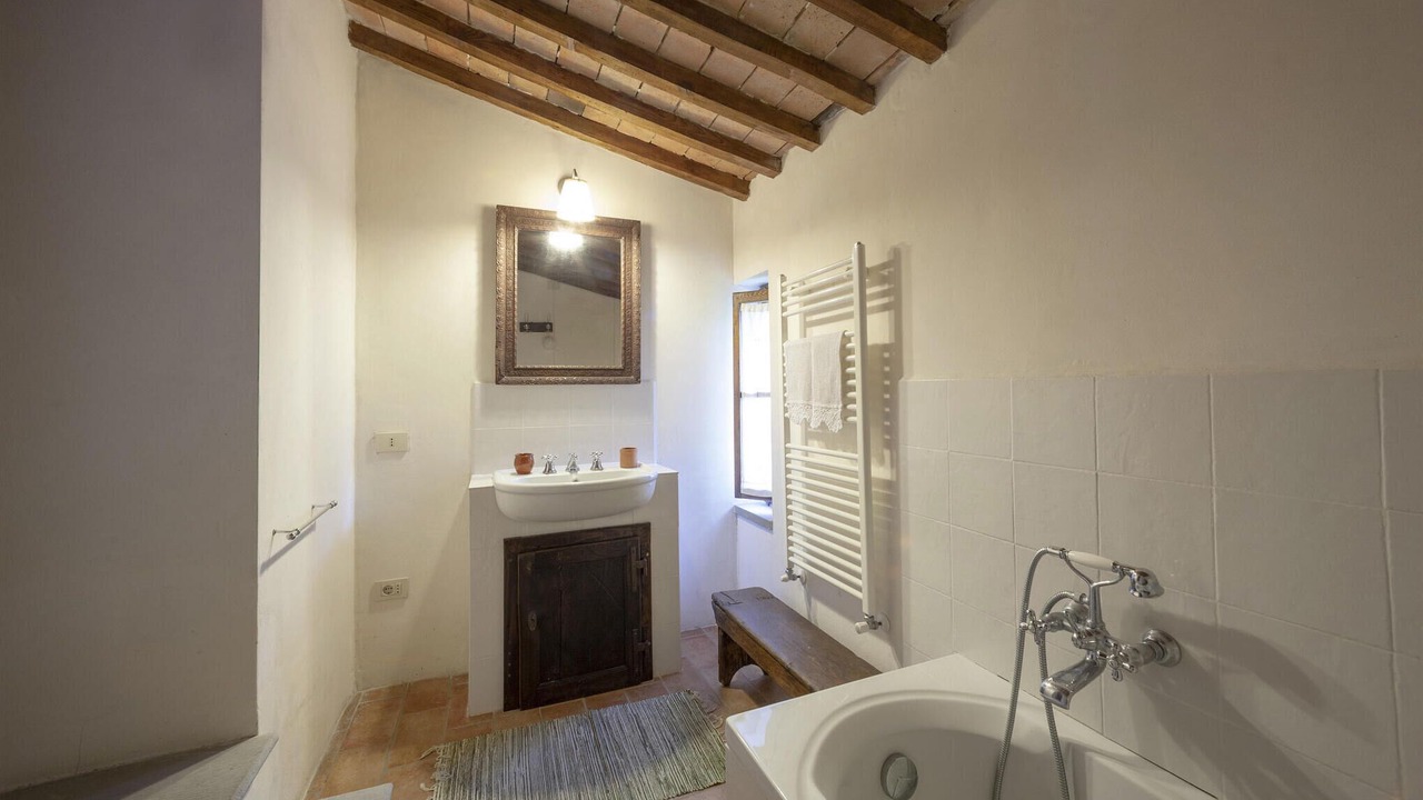 Photo of Bathroom in Motina