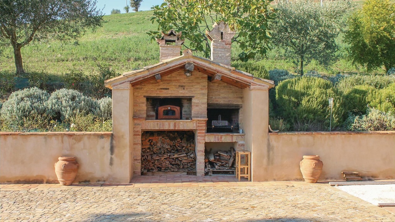 Photo of Others in Ostra Vetere