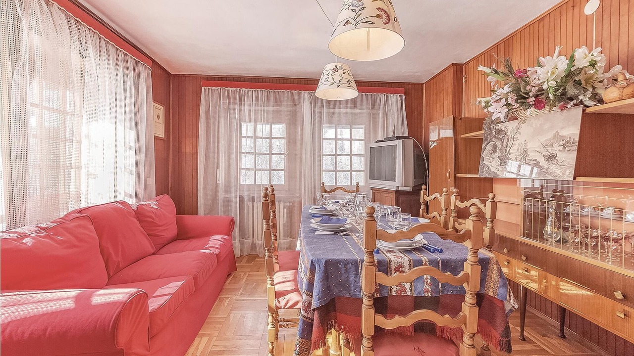 Photo of Bedroom in Epinel