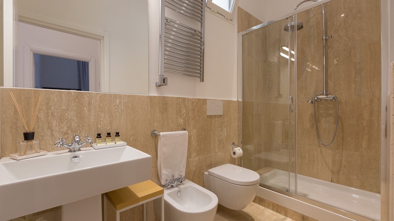 Photo of Bathroom in Rome City Centre