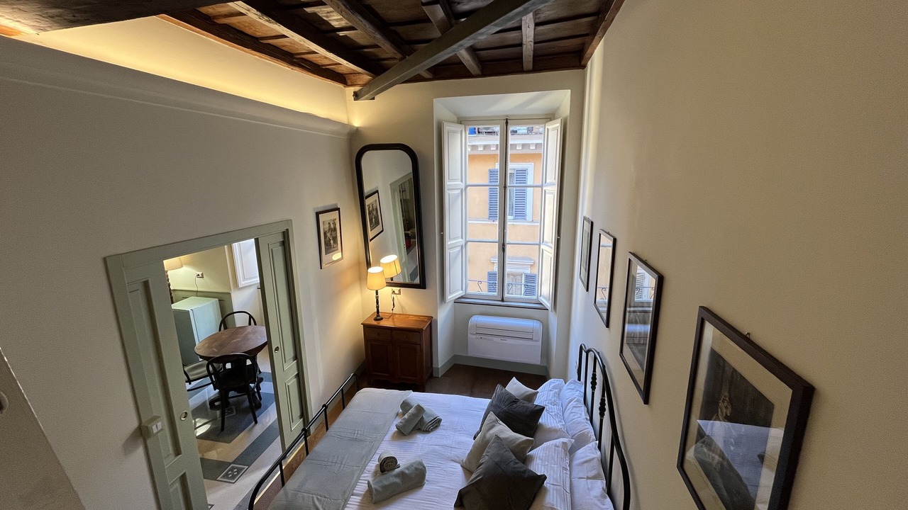 Photo of Bedroom in Rione VI Parione