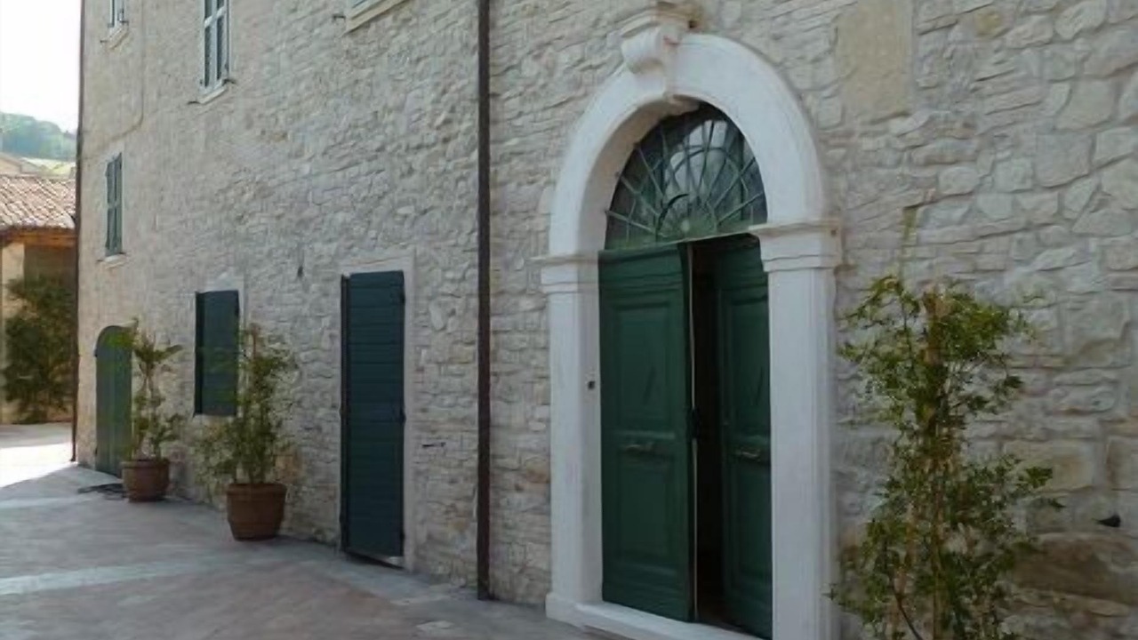 Photo of Outdoor in Avenale