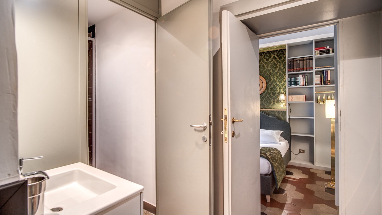 Photo of Bathroom in Navona