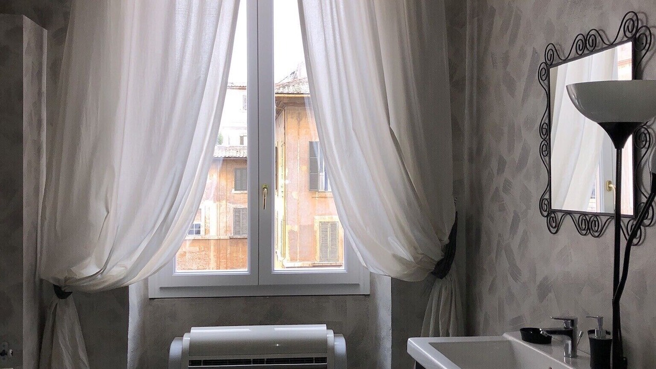 Photo of Bathroom in Rome City Centre