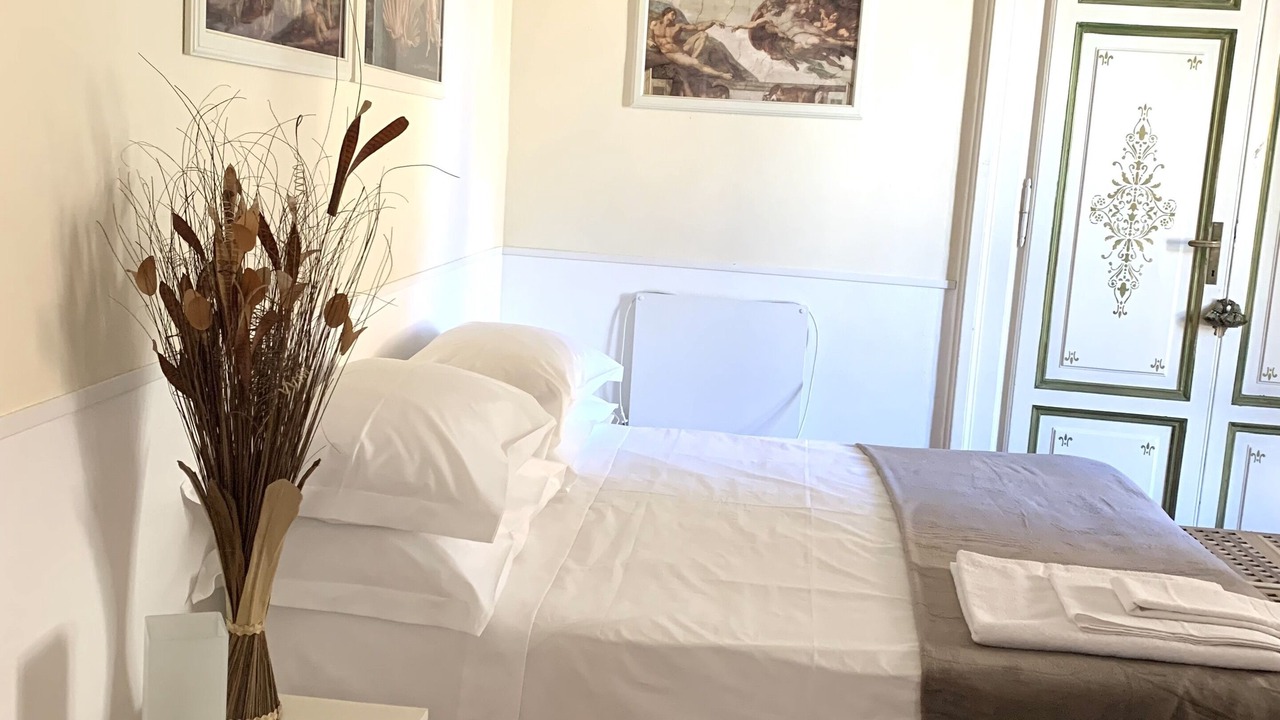 Photo of Bedroom in Rome City Centre