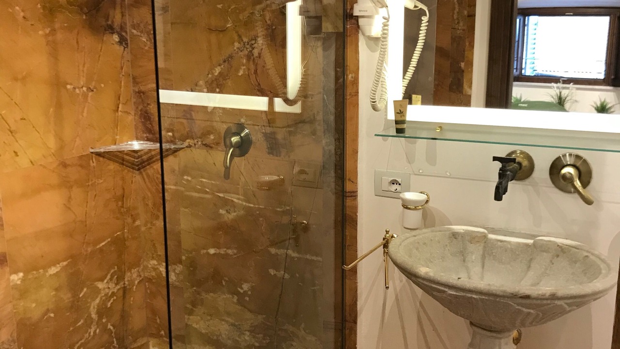 Photo of Bathroom in Navona