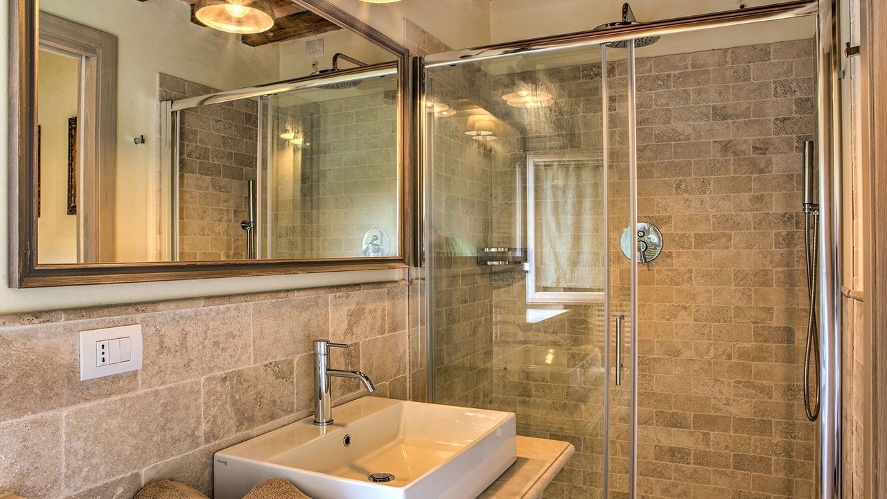 Photo of Bathroom in Todi