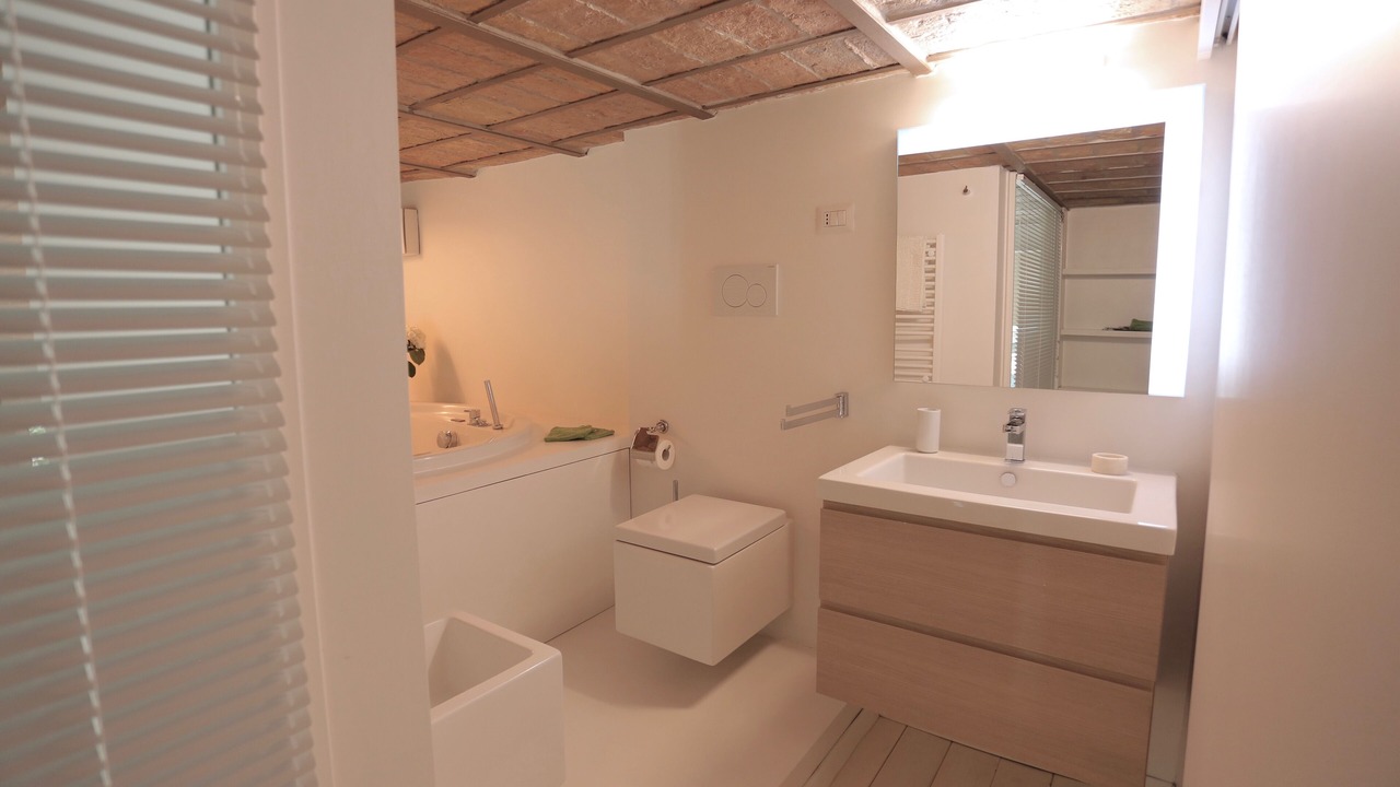 Photo of Bathroom in Trastevere