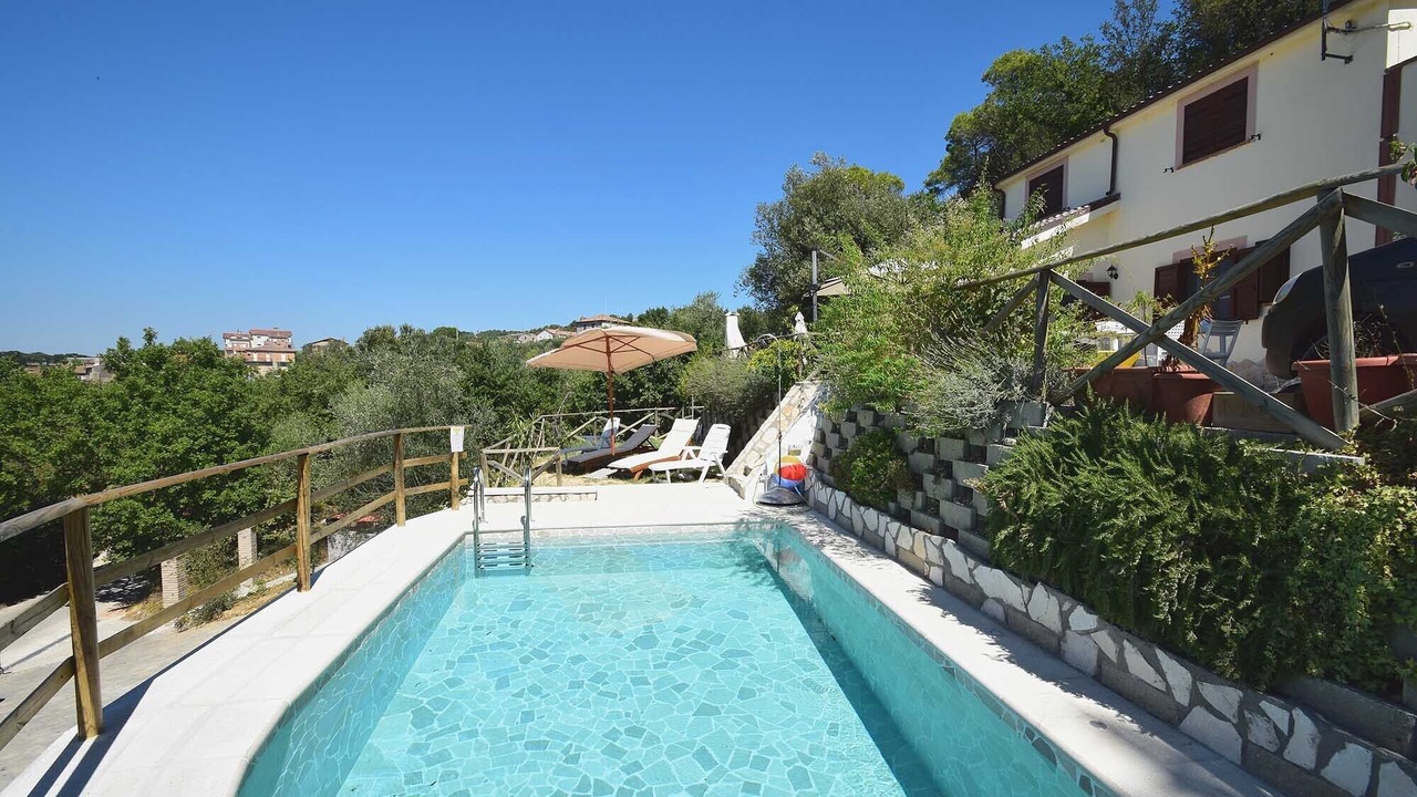 Photo of Outdoor in Schifanoia
