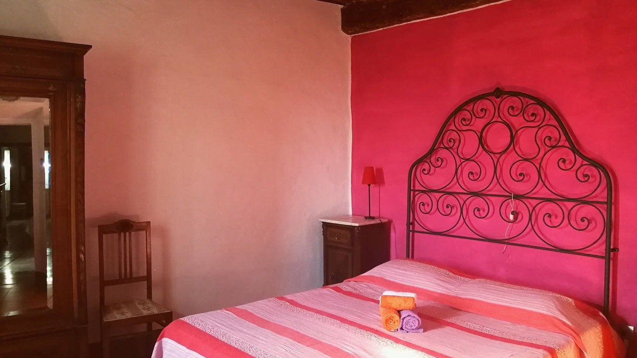 Photo of Bedroom in Tatti