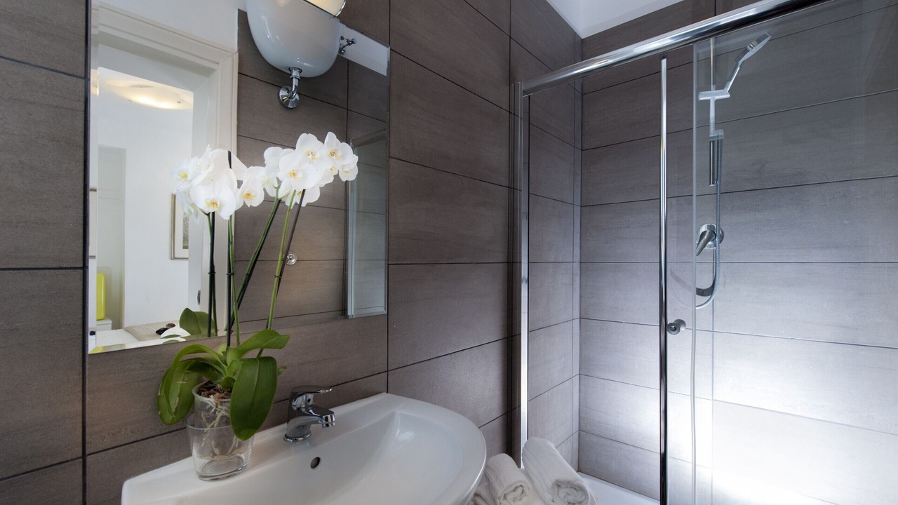Photo of Bathroom in Rione VI Parione