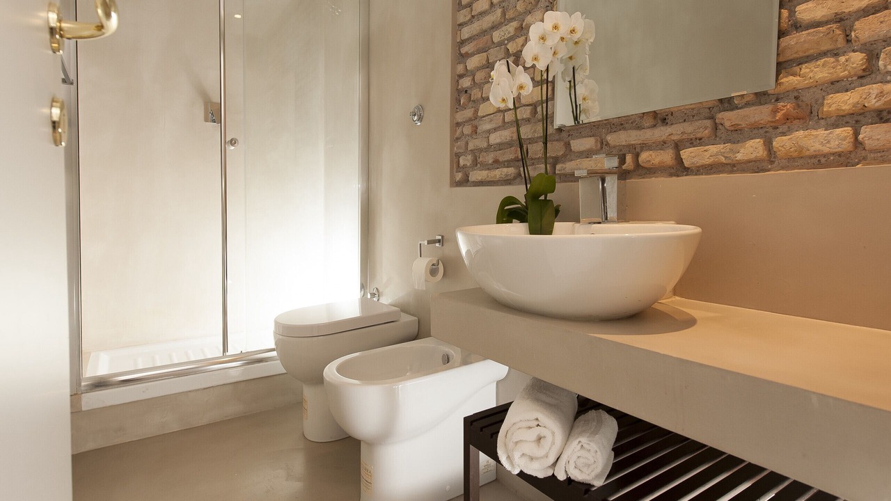 Photo of Bathroom in Rione VI Parione