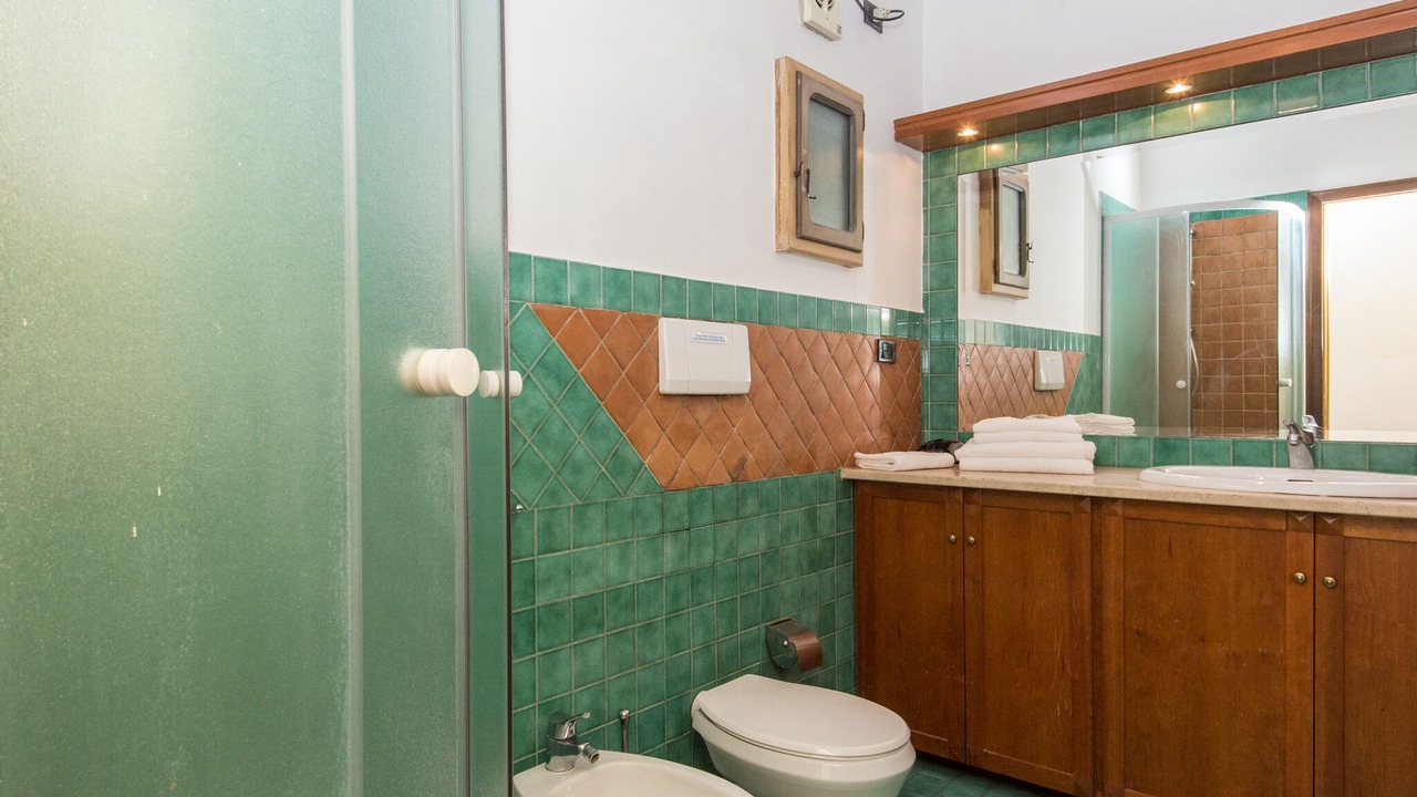 Photo of Bathroom in Rione VI Parione