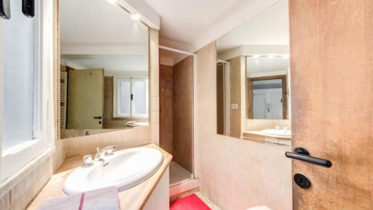 Photo of Bathroom in Rione VII Regola