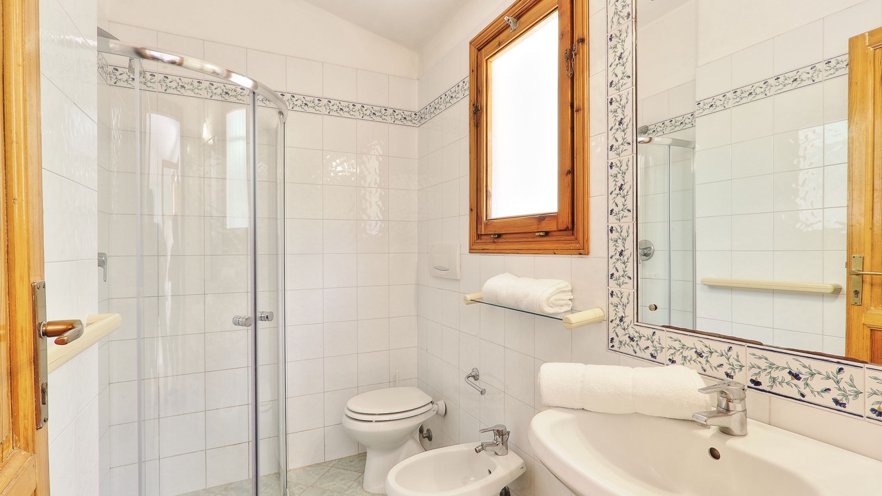 Photo of Bathroom in Morcone