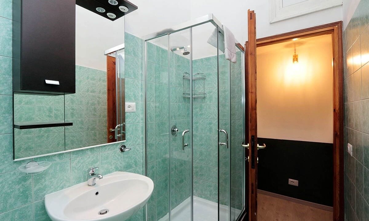 Photo of Bathroom in Rione VI Parione