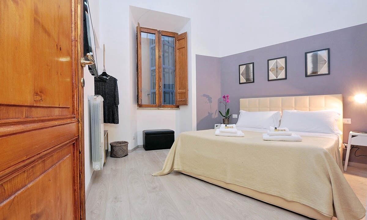 Photo of Bedroom in Rione VI Parione